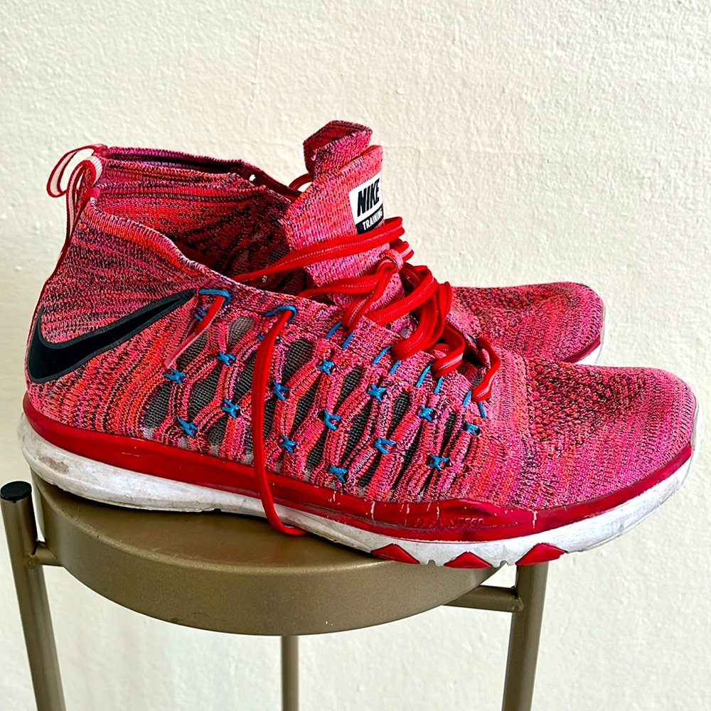 Nike training sneakers men’s size 9.5